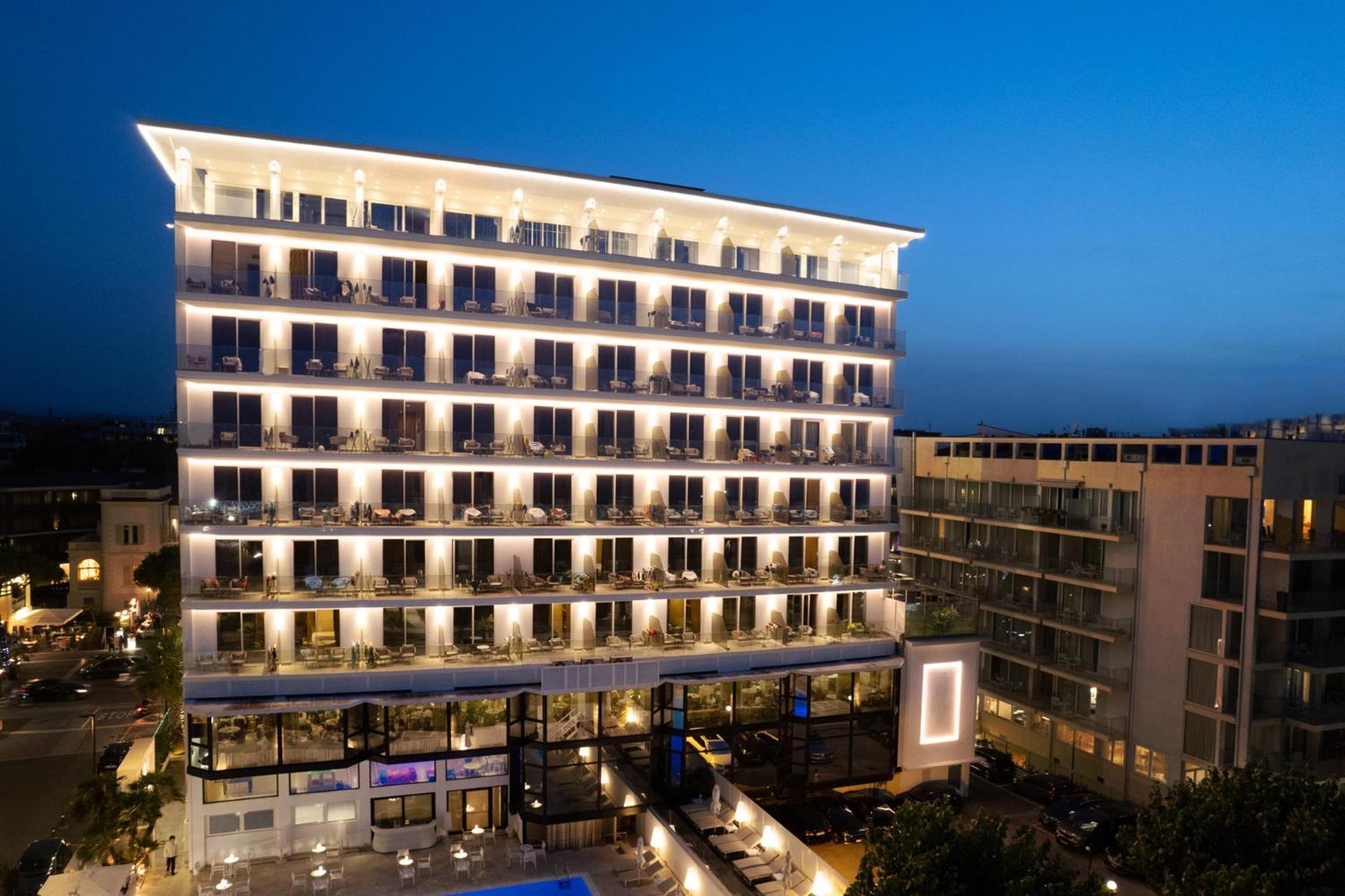 Hotel Sporting Rimini Exterior foto